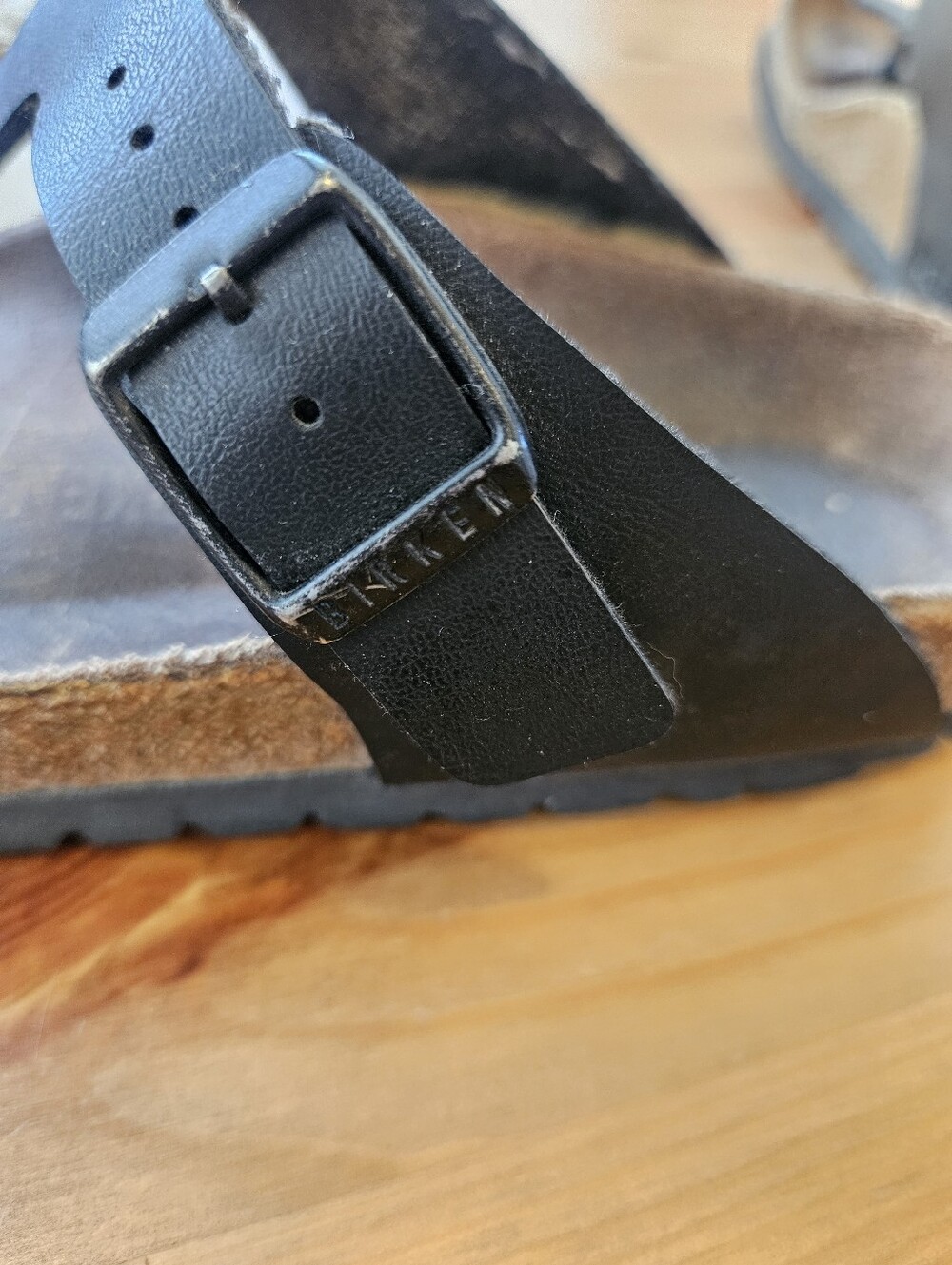 Women's BIRKENSTOCK Gizeh Sandals Size 8 - Picture 6 of 9
